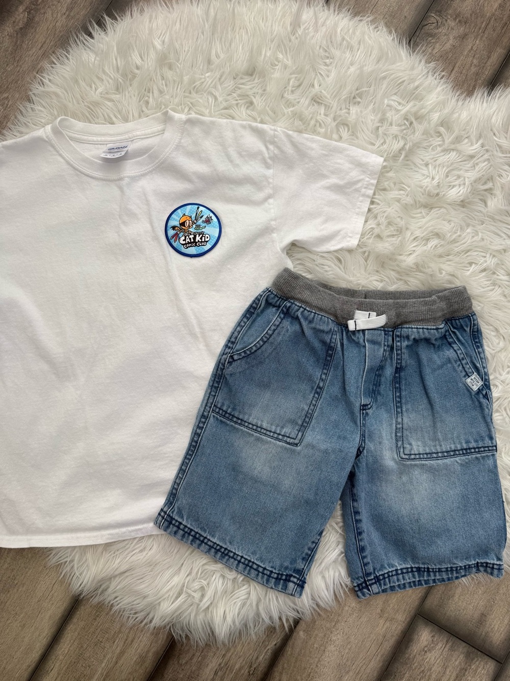 Cat Kid Comic Club T-shirt and Kids Denim Pull-On Shorts Summer Outfit